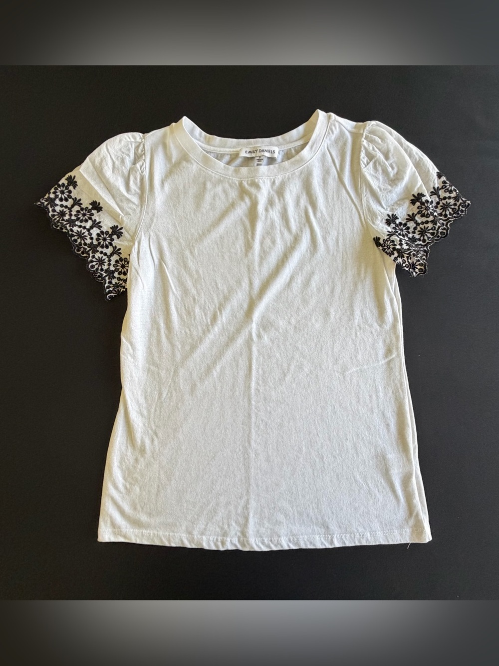 Emily Daniels White Floral Embroidered Puff Sleeve T-Shirt Top Size S